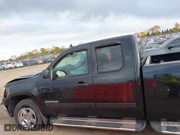 2012 GMC Sierra 1500 SLT z VIN 1GTR2WE71CZ337710, wystawiony jako IAAI lot #40658228 z przebiegiem 105 781 mil mil oraz . Historia ofert i sprzedaży dostępna na DreamBid. Obrazek 14.