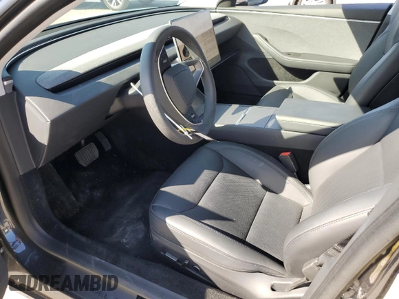 2024 Tesla Model 3 z VIN 5YJ3E1EA1RF736188, wystawiony jako Copart lot #57891625 z przebiegiem 9128 mil mil oraz Szkody całkowita. Historia ofert i sprzedaży dostępna na DreamBid. Obrazek 7.