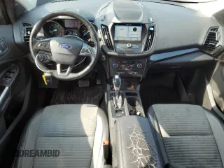 2019 Ford Escape SE z VIN 1FMCU0GD9KUA52728, wystawiony jako Copart lot #58410975 z przebiegiem 109 483 mil mil oraz Czysty tytuł • Clean title. Historia ofert i sprzedaży dostępna na DreamBid. Obrazek 8.