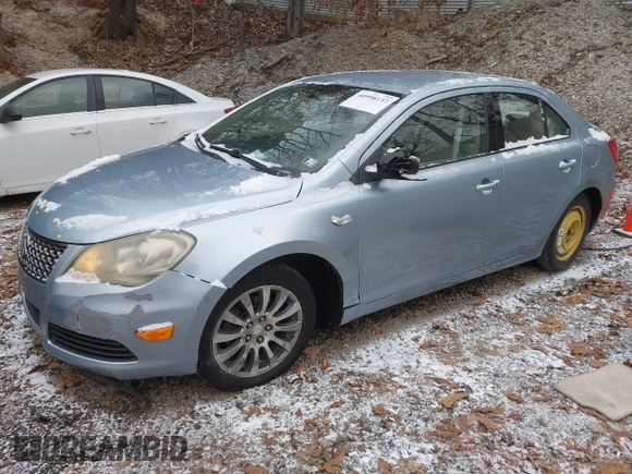 2010 Suzuki Kizashi SE with VIN JS2RE9A30A6101436, listed as a IAAI auction lot 40998132 with 140,786 mi miles and . Bid and sale history available at DreamBid. Image 18.