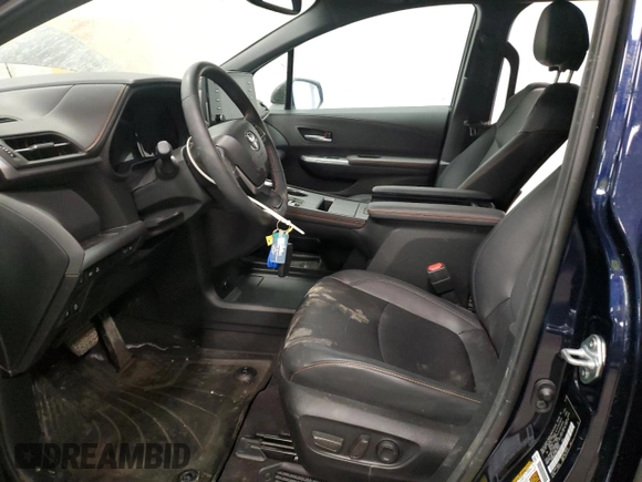 2024 Toyota Sienna XSE z VIN 5TDDSKFC2RS117341, wystawiony jako Copart lot #46500865 z przebiegiem 14 637 mil mil oraz Szkoda całkowita • Salvage title. Historia ofert i sprzedaży dostępna na DreamBid. Obrazek 7.