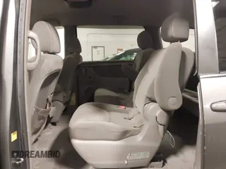 2005 Toyota Sienna CE with VIN 5TDZA23C05S262238, listed as a IAAI auction lot 41732258 with 226,941 mi miles. Bid and sale history available at carsss.com. Image 8.