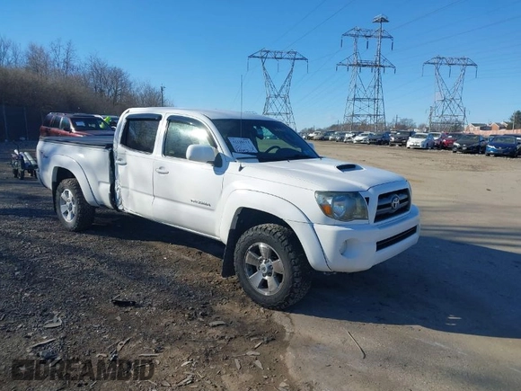 2009 Toyota Tacoma z VIN 5TEMU52N99Z621200, wystawiony jako IAAI lot #41318515 z przebiegiem 157 034 mil mil oraz . Historia ofert i sprzedaży dostępna na DreamBid. Obrazek 1.