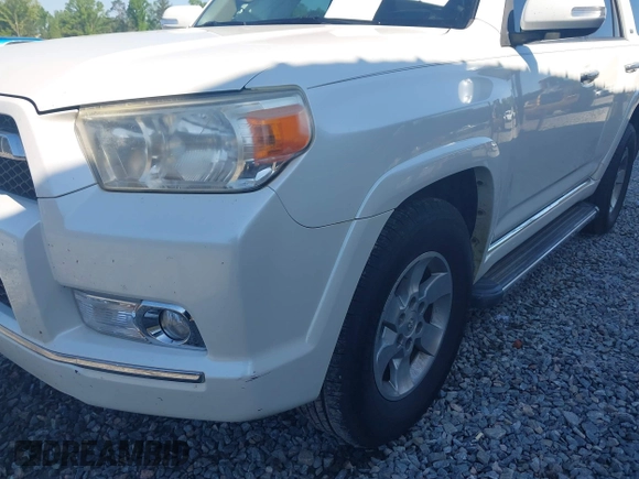 2012 Toyota 4Runner SR5 z VIN JTEZU5JR8C5041520, wystawiony jako IAAI lot #41974132 z przebiegiem 202 050 mil mil oraz . Historia ofert i sprzedaży dostępna na DreamBid. Obrazek 20.