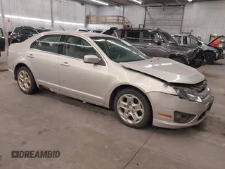2010 Ford Fusion SE with VIN 3FAHP0HA0AR156879, listed as a IAAI auction lot 41949931 with 180,871 mi miles. Bid and sale history available at carsss.com. Image 1.