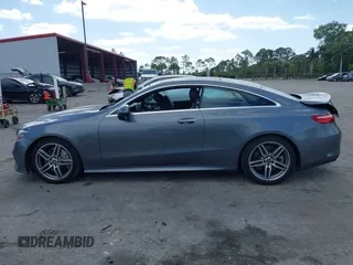 2018 Mercedes-Benz E 400 with VIN WDD1J6FB9JF015064, listed as a IAAI auction lot 42165914 with 95,290 mi miles and . Bid and sale history available at DreamBid. Image 15.