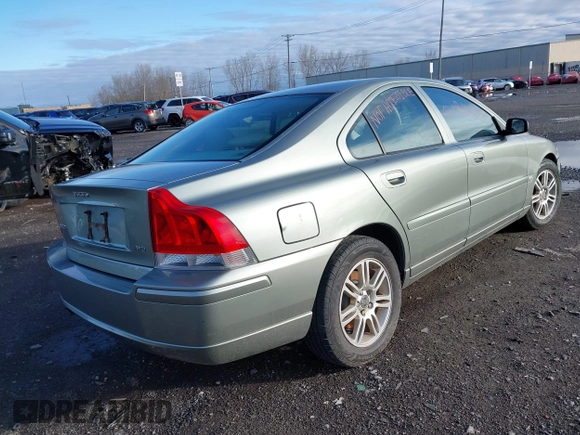 2006 Volvo S60 2.5T with VIN YV1RH592062547178, listed as a IAAI auction lot 42084142 with 145,669 mi miles. Bid and sale history available at carsss.com. Image 4.