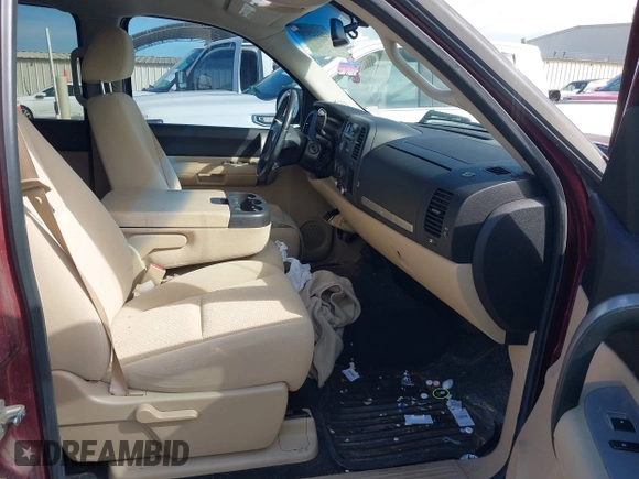 2008 GMC Sierra 1500 SLT z VIN 2GTEC13J381206419, wystawiony jako IAAI lot #42342570 z przebiegiem 145 671 mil mil oraz . Historia ofert i sprzedaży dostępna na DreamBid. Obrazek 5.