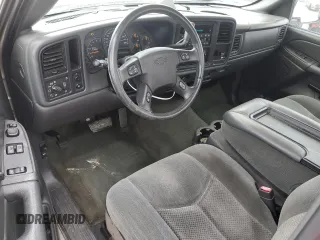 2004 Chevrolet Silverado 1500 LS with VIN 1GCEC14T04Z184560, listed as a Copart auction lot 87549745 with 113,569 mi miles and Salvage Title. Bid and sale history available at carsss.com. Image 8.