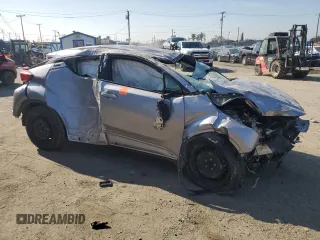2019 Toyota C-HR XLE with VIN JTNKHMBX5K1055197, listed as a Copart auction lot 46258135 with Not Provided miles and Salvage Title. Bid and sale history available at DreamBid. Image 4.