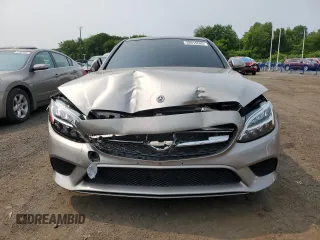 2019 Mercedes-Benz C 300 z VIN 55SWF8DB5KU314619, wystawiony jako Copart lot #58915565 z przebiegiem 72 203 mil mil oraz Szkoda całkowita • Salvage title. Historia ofert i sprzedaży dostępna na DreamBid. Obrazek 5.