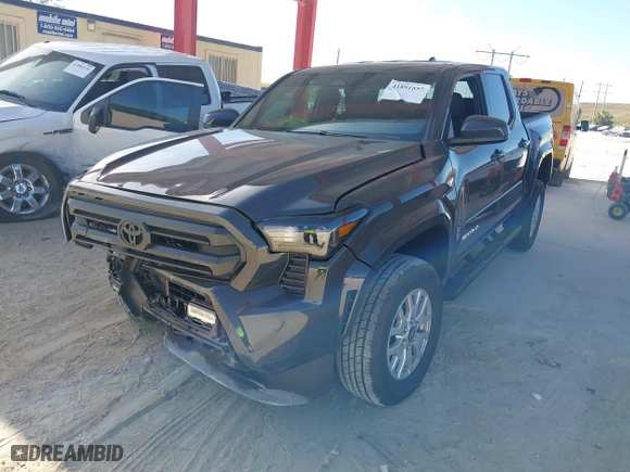 2024 Toyota Tacoma 2WD SR5 with VIN 3TMKB5FN9RM020325, listed as a IAAI auction lot 41891857 with 1,209 mi miles. Bid and sale history available at carsss.com. Image 17.