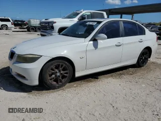 2007 BMW 3 Series 328i with VIN WBAVA33557KX81704, listed as a Copart auction lot 48431905 with 158,306 mi miles and Clean Title. Bid and sale history available at carsss.com. Image 1.