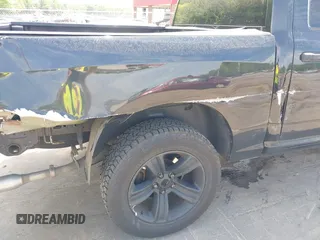 2015 Ram 1500 Express z VIN 1C6RR7KT4FS768971, wystawiony jako IAAI lot #42114105 z przebiegiem 97 725 mil mil oraz . Historia ofert i sprzedaży dostępna na DreamBid. Obrazek 17.