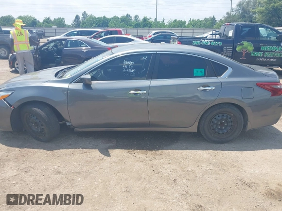 2018 Nissan Altima SV with VIN 1N4AL3AP9JC245829, listed as a IAAI auction lot 42129170 with 54,395 mi miles and . Bid and sale history available at carsss.com. Image 14.