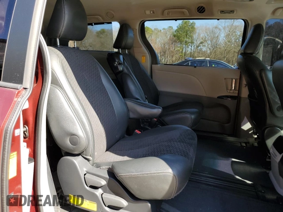 2014 Toyota Sienna SE with VIN 5TDXK3DC2ES518694, listed as a Copart auction lot 45270805 with 170,824 mi miles and Salvage Title. Bid and sale history available at DreamBid. Image 11.