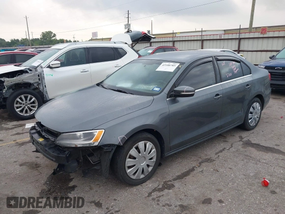 2013 Volkswagen Jetta SE with VIN 3VWDP7AJ2DM418282, listed as a IAAI auction lot 42100785 with 131,383 mi miles and . Bid and sale history available at DreamBid. Image 17.