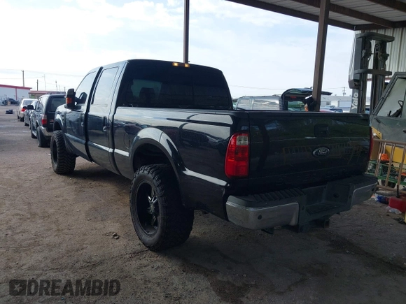 2010 Ford Super Duty F-250 SRW XL with VIN 1FTSW2BR8AEB13472, listed as a IAAI auction lot 41886252 with 237,264 mi miles. Bid and sale history available at carsss.com. Image 3.