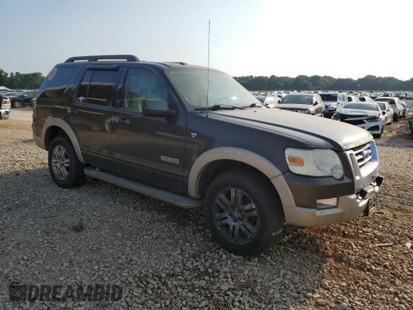 2008 Ford Explorer Eddie Bauer с VIN 1FMEU74818UA63529, выставлен на аукционе Copart как лот 57975305 с пробегом 385 243 миль миль и Списание • Salvage title. История ставок и продаж доступна на DreamBid. Изображение 4.