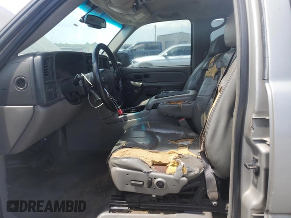 2004 Chevrolet Tahoe LT с VIN 1GNEC13Z84R140433, выставлен на аукционе Copart как лот 62307885 с пробегом 265 880 миль миль и Чистый • Clean title. История ставок и продаж доступна на DreamBid. Изображение 7.