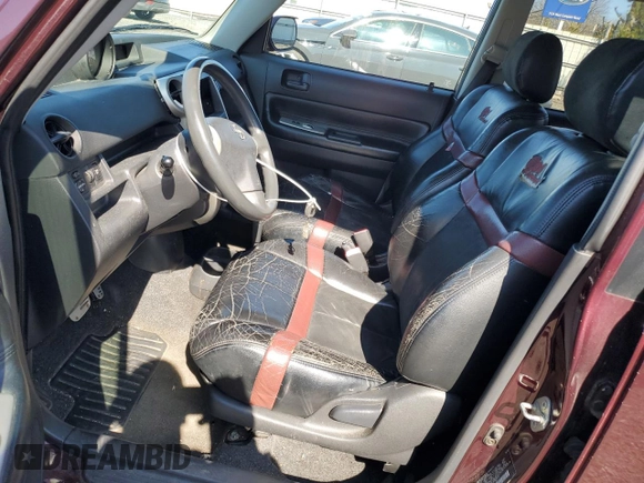 2005 Scion xB z VIN JTLKT324150184653, wystawiony jako Copart lot #51515965 z przebiegiem 290 152 mil mil oraz Szkoda całkowita • Salvage title. Historia ofert i sprzedaży dostępna na DreamBid. Obrazek 7.