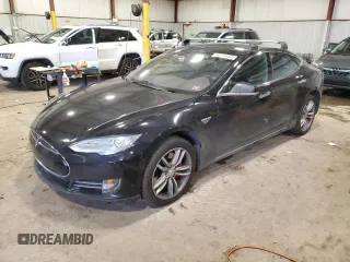 2015 Tesla Model S 85D with VIN 5YJSA1H41FF086478, listed as a Copart auction lot 44118505 with 75,178 mi miles and Salvage Title. Bid and sale history available at carsss.com. Image 1.