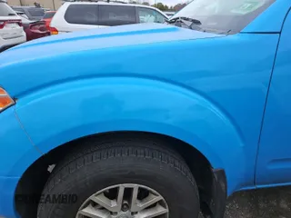 2018 Nissan Frontier SV with VIN 1N6AD0CWXJN713868, listed as a IAAI auction lot 41943750 with 147,767 mi miles and . Bid and sale history available at DreamBid. Image 1.