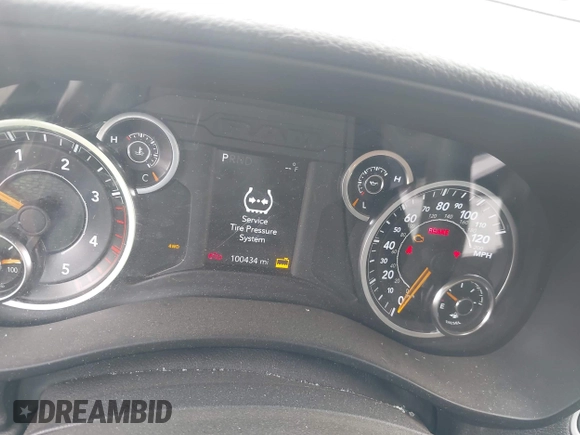 2019 Ram 2500 Tradesman with VIN 3C6UR5CL9KG706769, listed as a IAAI auction lot 42161499 with 100,434 mi miles and . Bid and sale history available at DreamBid. Image 7.