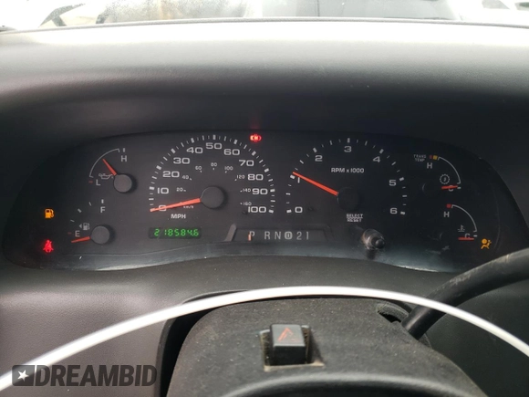2002 Ford Super Duty F-250 XL with VIN 1FTNX21SX2EB43928, listed as a Copart auction lot 88308645 with 218,584 mi miles and Salvage Title. Bid and sale history available at carsss.com. Image 9.