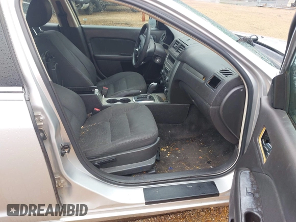 2011 Ford Fusion SE with VIN 3FAHP0HA2BR192476, listed as a IAAI auction lot 42088168 with 228,353 mi miles and . Bid and sale history available at DreamBid. Image 5.
