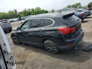 2021 BMW X1 xDrive28i z VIN WBXJG9C07M5S53523, wystawiony jako Copart lot #55450635 z przebiegiem 29 539 mil mil oraz Szkoda całkowita • Salvage title. Historia ofert i sprzedaży dostępna na DreamBid. Obrazek 2.