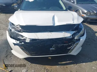 2024 Nissan Sentra SR z VIN 3N1AB8DV2RY352442, wystawiony jako IAAI lot #42473598 z przebiegiem 22 014 mil mil oraz . Historia ofert i sprzedaży dostępna na DreamBid. Obrazek 17.