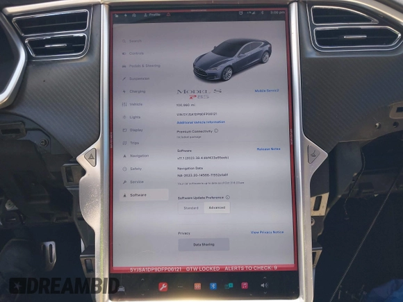 2013 Tesla Model S Performance z VIN 5YJSA1DP9DFP06121, wystawiony jako IAAI lot #42511097 z przebiegiem 100 990 mil mil oraz . Historia ofert i sprzedaży dostępna na DreamBid. Obrazek 19.