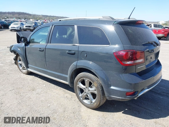 2017 Dodge Journey Crossroad Plus with VIN 3C4PDCGG7HT613495, listed as a IAAI auction lot 41841392 with Not provided miles and . Bid and sale history available at DreamBid. Image 3.