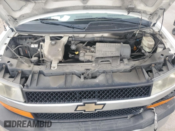2014 Chevrolet Express Passenger LT with VIN 1GAZG1FGXE1157798, listed as a Copart auction lot 64301595 with 272,982 mi miles and Clean title. Bid and sale history available at DreamBid. Image 13.