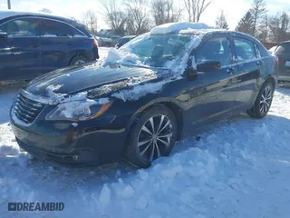2011 Chrysler 200 S with VIN 1C3BC8FGXBN615281, listed as a IAAI auction lot 41585541 with 147,793 mi miles. Bid and sale history available at carsss.com. Image 17.