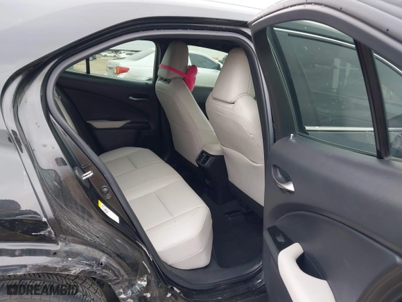 2019 Lexus UX with VIN JTHY3JBH8K2013667, listed as a IAAI auction lot 41635062 with 75,863 mi miles. Bid and sale history available at carsss.com. Image 8.