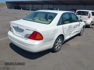 2001 Toyota Avalon XL z VIN 4T1BF28B51U168456, wystawiony jako IAAI lot #42093996 z przebiegiem 276 229 mil mil oraz . Historia ofert i sprzedaży dostępna na DreamBid. Obrazek 4.