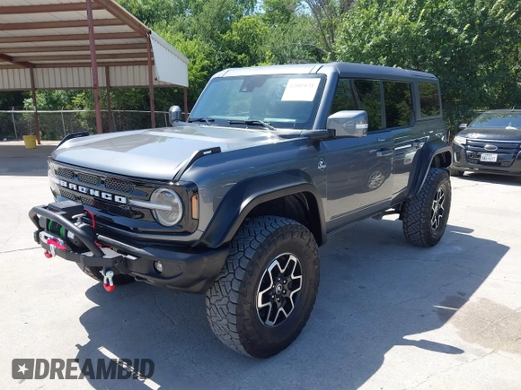 2023 Ford Bronco z VIN 1FMEE5DP8PLA91454, wystawiony jako IAAI lot #42805631 z przebiegiem 49 354 mil mil oraz . Historia ofert i sprzedaży dostępna na DreamBid. Obrazek 22.