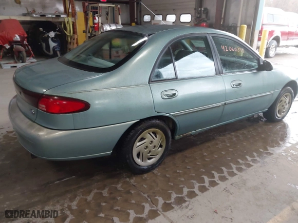 1997 Ford Escort LX with VIN 1FALP13P1VW129544, listed as a IAAI auction lot 42060399 with 185,727 mi miles. Bid and sale history available at carsss.com. Image 4.