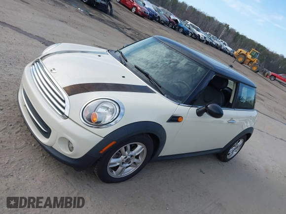 2012 MINI Hardtop with VIN WMWSU3C54CT259872, listed as a IAAI auction lot 41698147 with 98,181 mi miles and . Bid and sale history available at DreamBid. Image 2.