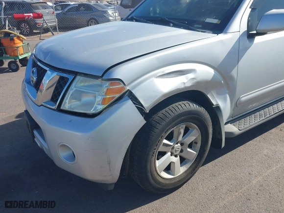 2012 Nissan Pathfinder LE with VIN 5N1AR1NN1CC607558, listed as a IAAI auction lot 39839685 with 147,975 mi miles. Bid and sale history available at carsss.com. Image 18.