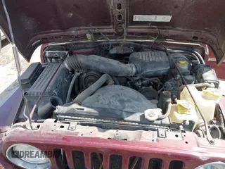 2001 Jeep Wrangler SE с VIN 1J4FA29P21P300094, выставлен на аукционе IAAI как лот 41871446 с пробегом 125 098 миль миль и . История ставок и продаж доступна на DreamBid. Изображение 10.