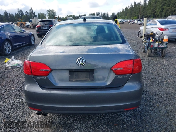 2011 Volkswagen Jetta SE with VIN 3VWDZ7AJXBM356668, listed as a IAAI auction lot 42294221 with 199,605 mi miles and . Bid and sale history available at DreamBid. Image 16.