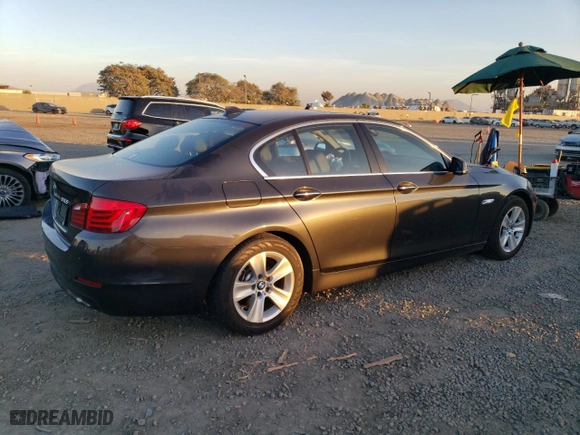 2012 BMW 5 Series 528i with VIN WBAXG5C54CDY30151, listed as a Copart auction lot 85480714 with 59,323 mi miles and Salvage Title. Bid and sale history available at carsss.com. Image 3.