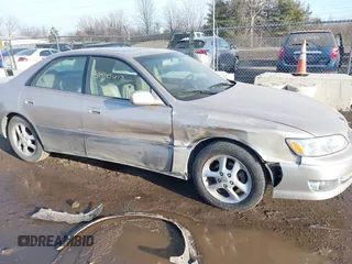 2001 Lexus ES 300 with VIN JT8BF28G715110860, listed as a IAAI auction lot 41445613 with 109,754 mi miles and . Bid and sale history available at DreamBid. Image 5.