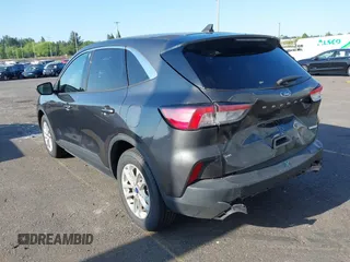 2020 Ford Escape SE with VIN 1FMCU0G65LUB92150, listed as a IAAI auction lot 42180867 with 39,413 mi miles and . Bid and sale history available at DreamBid. Image 3.