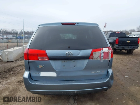 2004 Toyota Sienna with VIN 5TDZA29C44S036628, listed as a IAAI auction lot 41691034 with 389,982 mi miles and . Bid and sale history available at DreamBid. Image 16.
