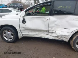 2007 Toyota Highlander w/3rd Row z VIN JTEEP21A170215574, wystawiony jako IAAI lot #41531878 z przebiegiem 250 000 mil mil oraz . Historia ofert i sprzedaży dostępna na DreamBid. Obrazek 14.