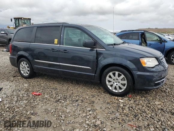 2014 Chrysler Town & Country Touring with VIN 2C4RC1BG6ER126603, listed as a Copart auction lot 51298005 with 161,694 mi miles and Salvage Title. Bid and sale history available at DreamBid. Image 4.